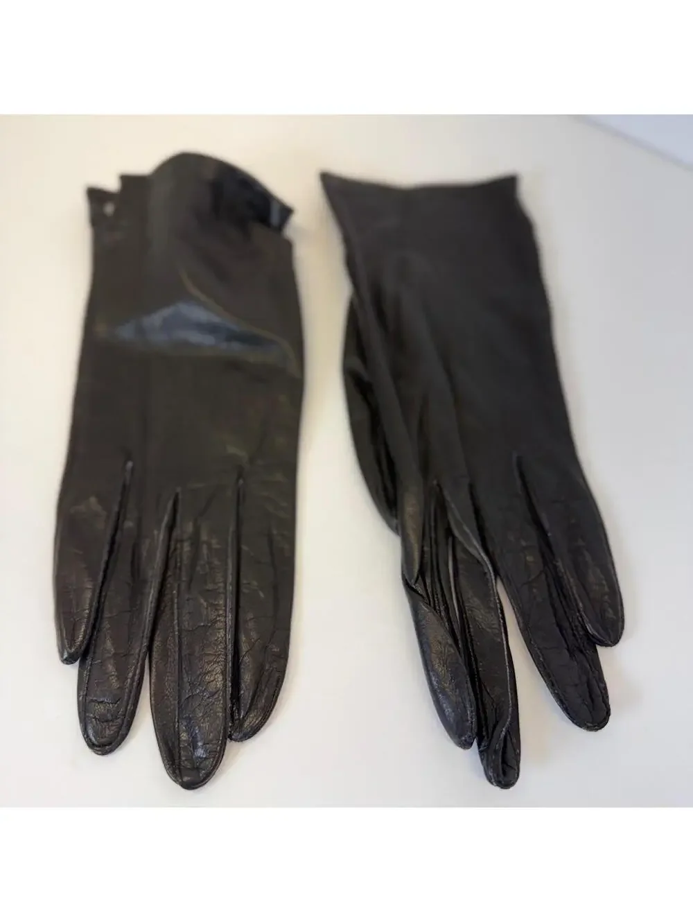 D-10 Black Leather Gloves Lined Size 6‎ 1/2 Made in Philippines